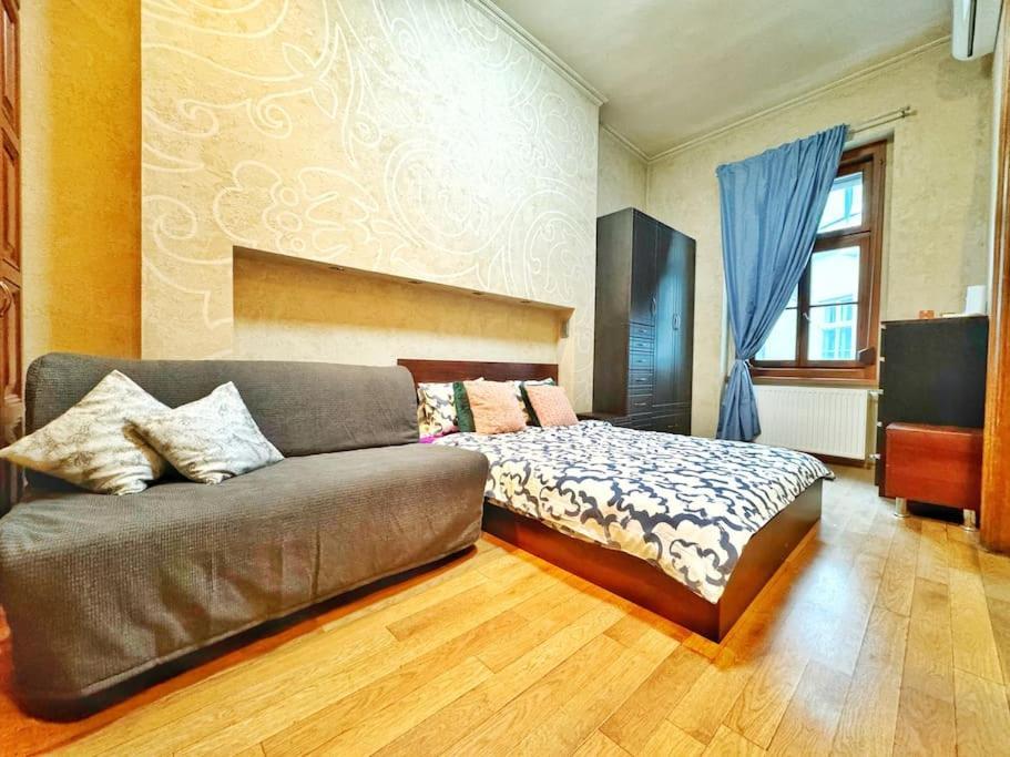 Ultra Central Apartment / 10 Ppl Budapest Bagian luar foto